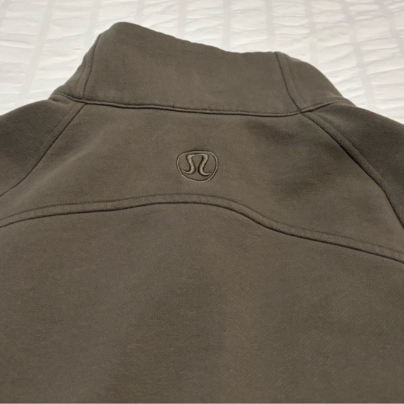 Lululemon Athletica Army Green Half-Zip Sweatshirt - Picture 6 of 7